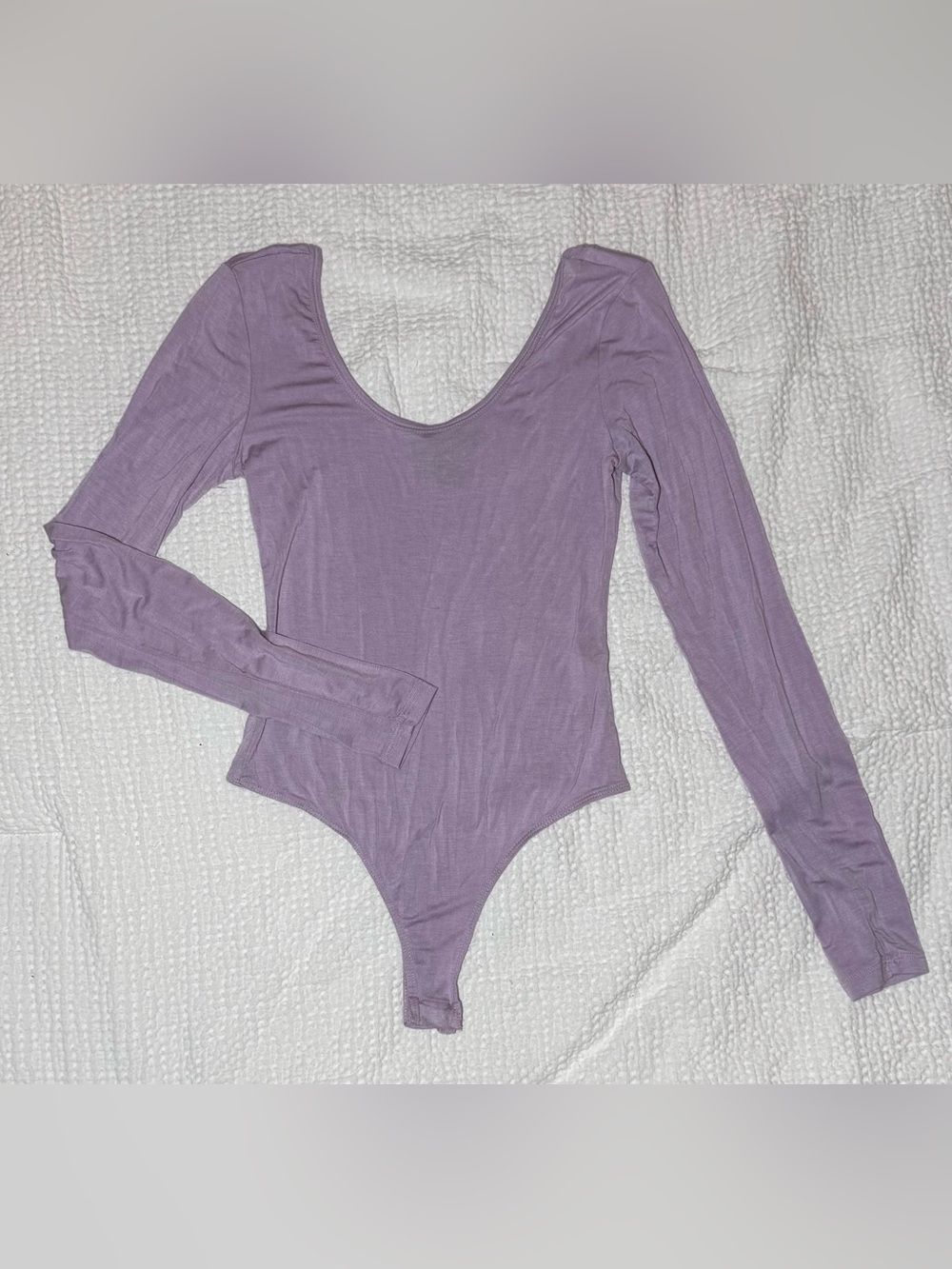 Long Sleeve Scoop Neck Bodysuit in Lavender